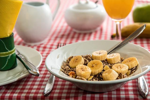 朝バナナはダイエットと美容に効果アリ！カロリー・栄養・食べ方をチェック